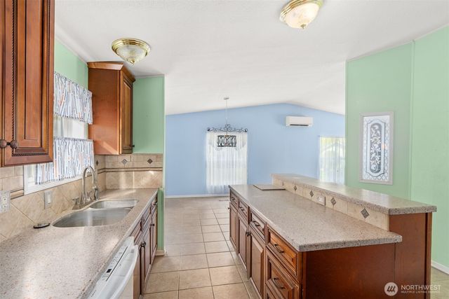 104 Sun Valley Drive, Adna, WA 98532