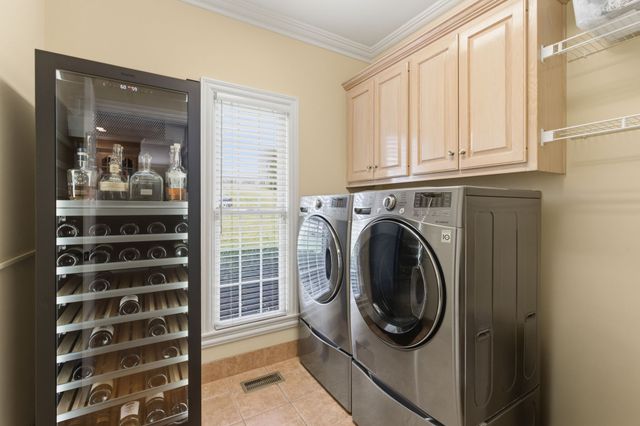 1902 Palmer Dr, Springfield, TN 37172