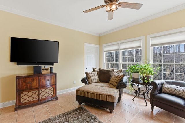 1902 Palmer Dr, Springfield, TN 37172