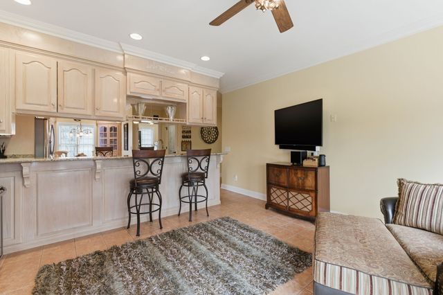 1902 Palmer Dr, Springfield, TN 37172