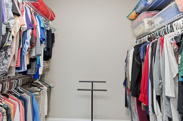 1902 Palmer Dr, Springfield, TN 37172