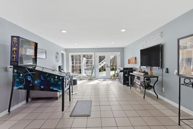 1902 Palmer Dr, Springfield, TN 37172