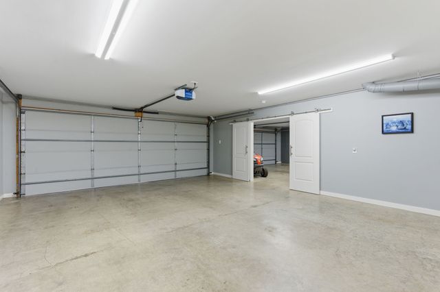 1902 Palmer Dr, Springfield, TN 37172