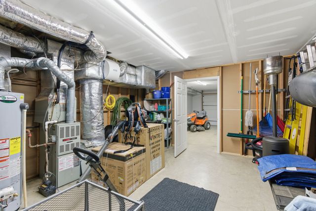 1902 Palmer Dr, Springfield, TN 37172