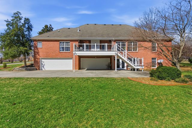 1902 Palmer Dr, Springfield, TN 37172