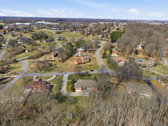 1902 Palmer Dr, Springfield, TN 37172