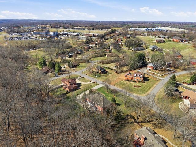 1902 Palmer Dr, Springfield, TN 37172