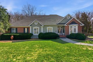 1902 Palmer Dr, Springfield, TN 37172