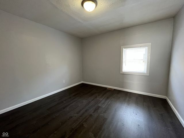 1327 E Minnesota Street, Indianapolis, IN 46203
