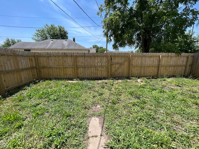 1327 E Minnesota Street, Indianapolis, IN 46203