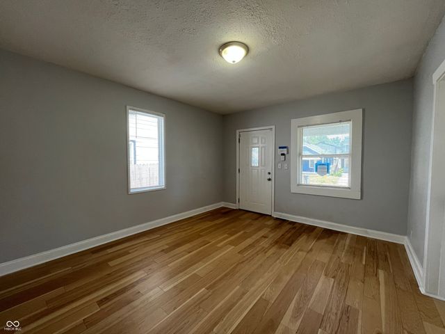 1327 E Minnesota Street, Indianapolis, IN 46203
