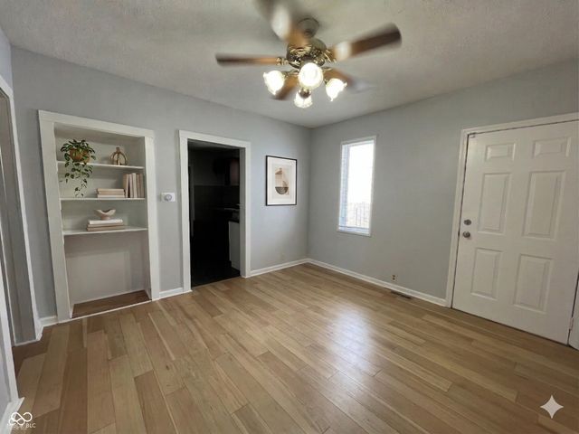 1327 E Minnesota Street, Indianapolis, IN 46203