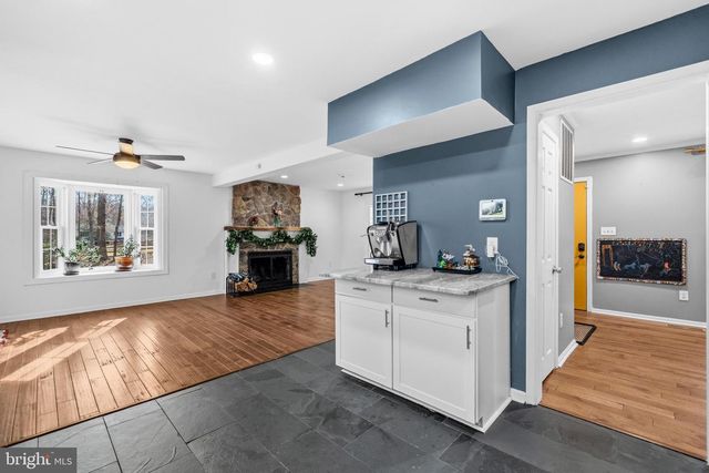 7194 HALL TAVERN CT, Manassas, VA 20112