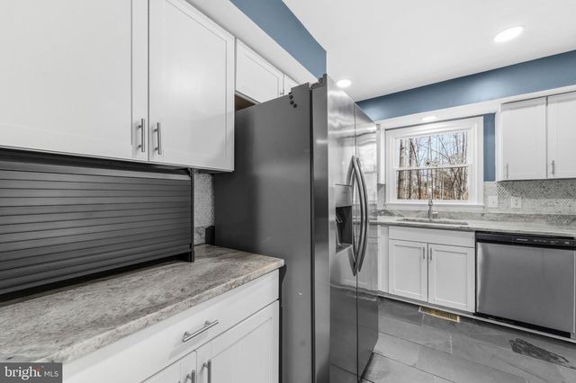 7194 HALL TAVERN CT, Manassas, VA 20112