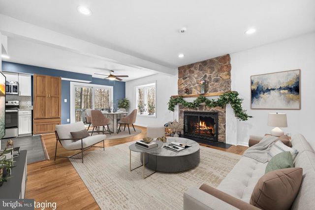 7194 HALL TAVERN CT, Manassas, VA 20112