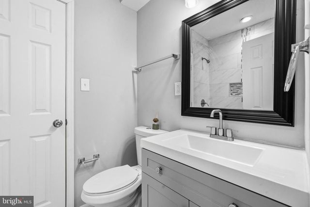 7194 HALL TAVERN CT, Manassas, VA 20112