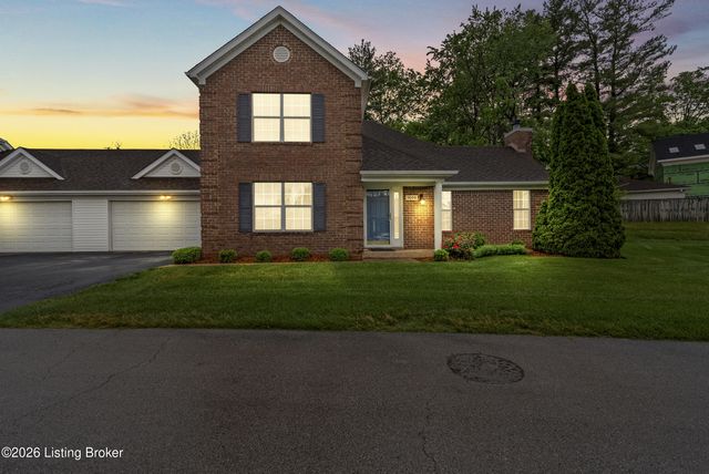 1608 Eagle Nest Way, Lyndon, KY 40222