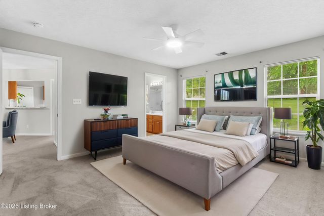 1608 Eagle Nest Way, Lyndon, KY 40222