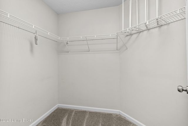 1608 Eagle Nest Way, Lyndon, KY 40222