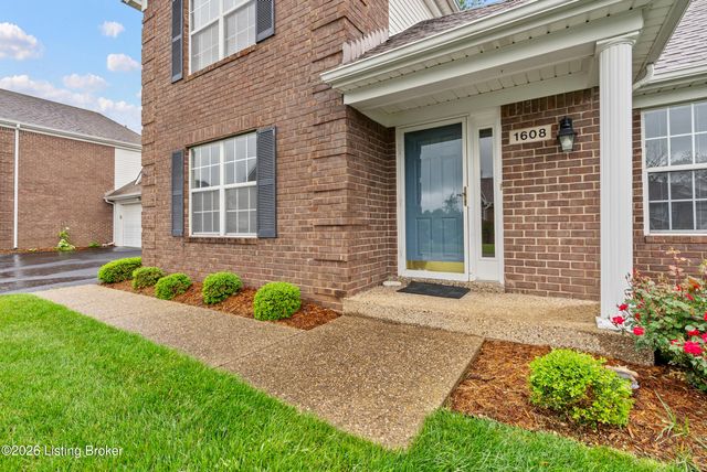 1608 Eagle Nest Way, Lyndon, KY 40222