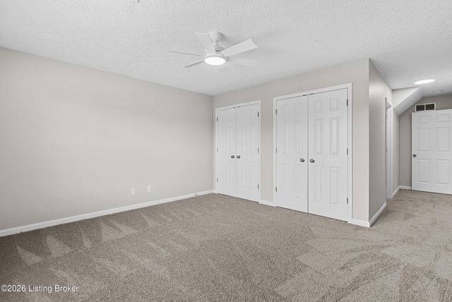 1608 Eagle Nest Way, Lyndon, KY 40222