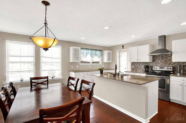 2140 Crossridge Drive, Batavia Twp, OH 45103