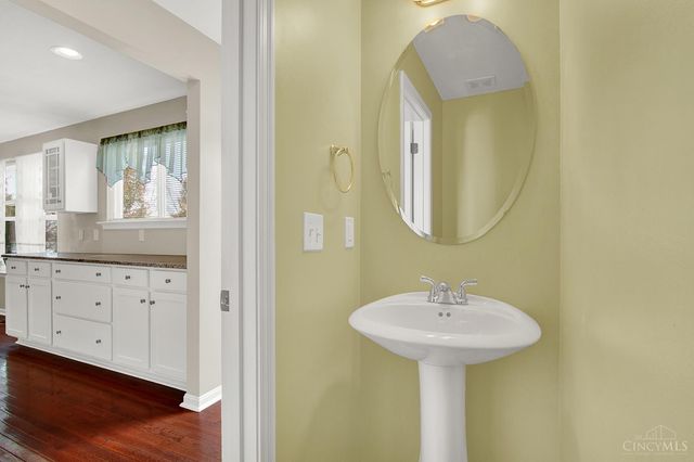 2140 Crossridge Drive, Batavia Twp, OH 45103