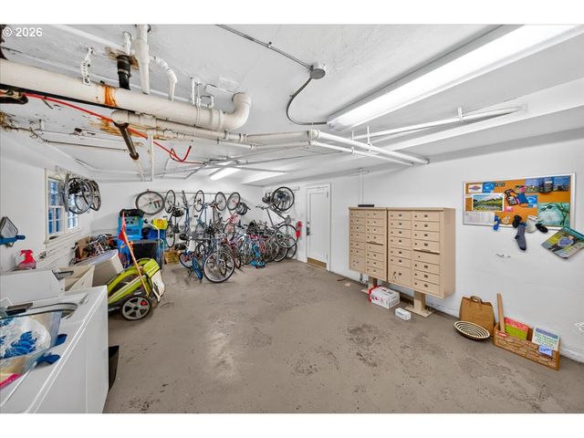 2533 Nw MARSHALL St 103, Portland, OR 97210