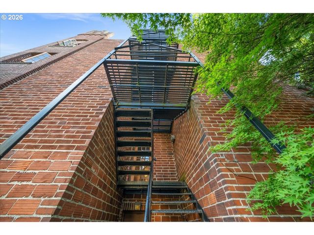 2533 Nw MARSHALL St 103, Portland, OR 97210