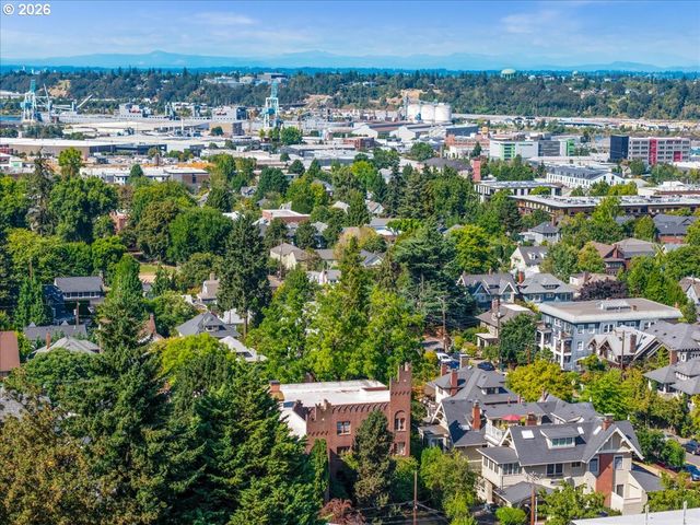 2533 Nw MARSHALL St 103, Portland, OR 97210