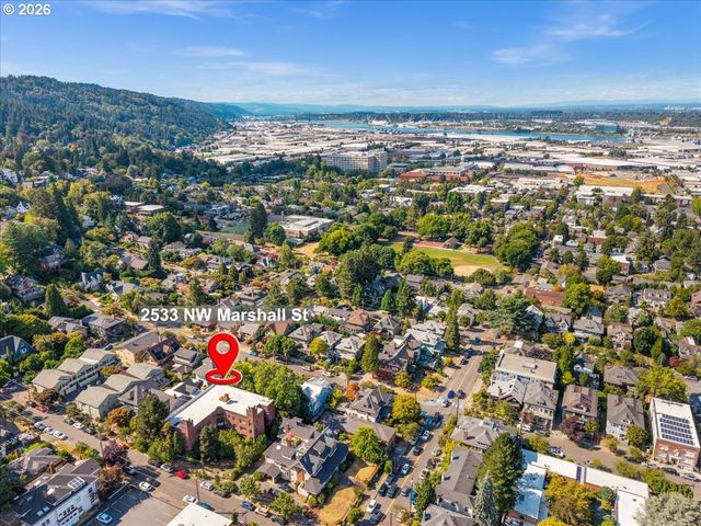 2533 Nw MARSHALL St 103, Portland, OR 97210