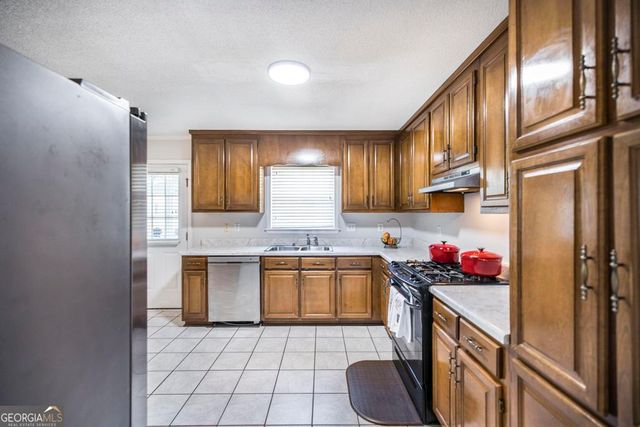 181 Timber Ridge Drive, Macon, GA 31216