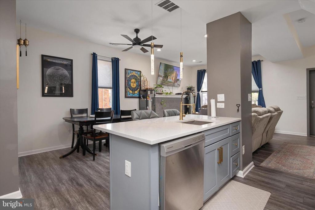 Image 12 of property listing at 3714 5TH ST, Baltimore, MD 21225