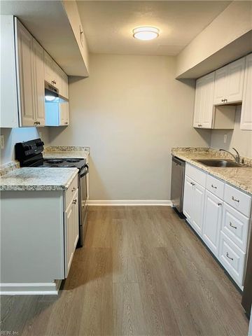 5612 Dodington CT, Virginia Beach, VA 23462