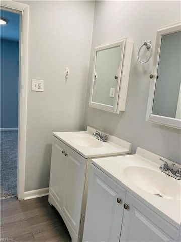 5612 Dodington CT, Virginia Beach, VA 23462