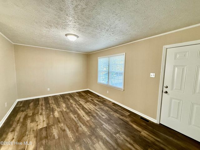 103 Ellenton Avenue, Hamlet, NC 28345
