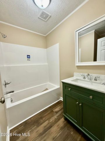 103 Ellenton Avenue, Hamlet, NC 28345