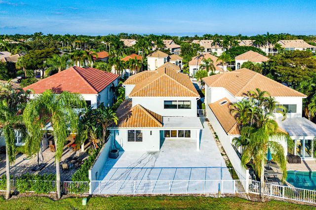 16795 Knightsbridge Lane, Delray Beach, FL 33484