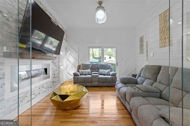 1060 Mcdaniel Street SW, Atlanta, GA 30310