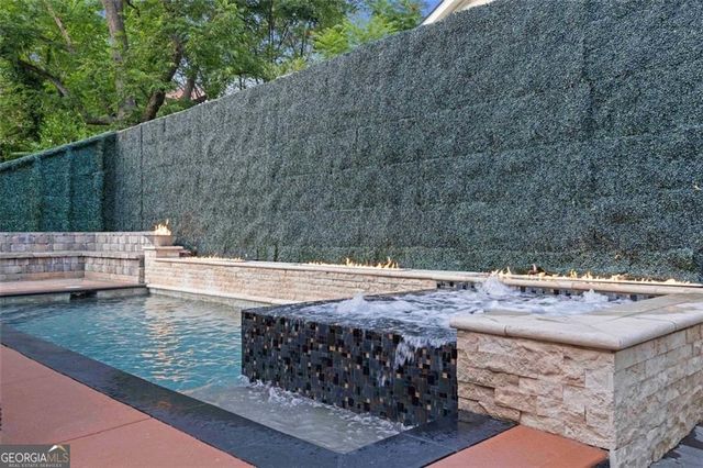 1060 Mcdaniel Street SW, Atlanta, GA 30310