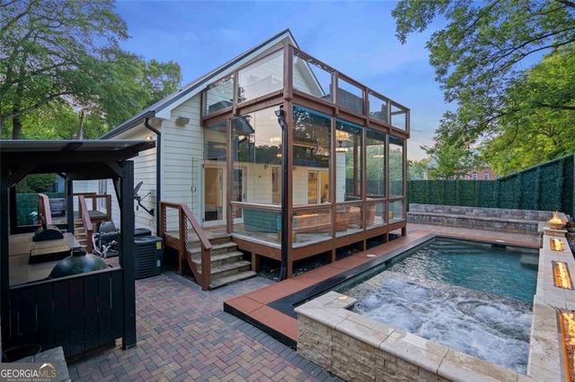 1060 Mcdaniel Street SW, Atlanta, GA 30310