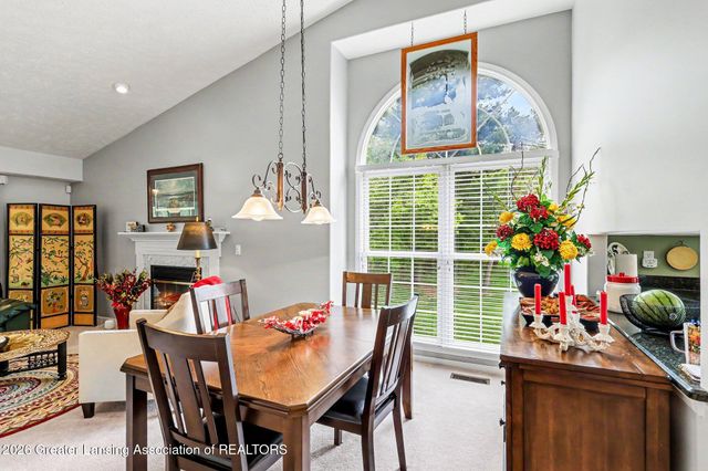1930 Creek Landing, Haslett, MI 48840