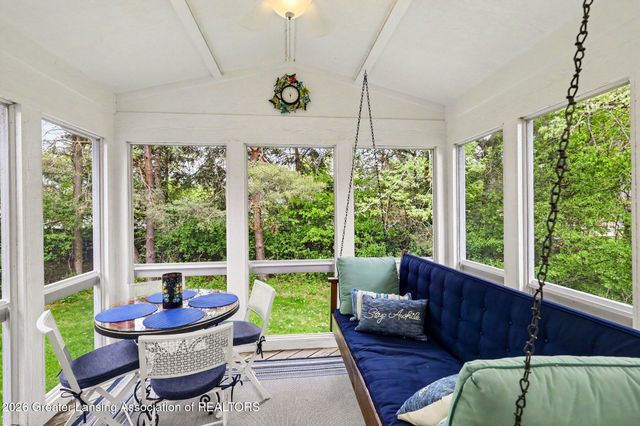 1930 Creek Landing, Haslett, MI 48840