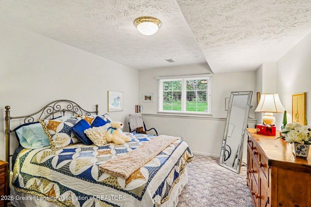 1930 Creek Landing, Haslett, MI 48840