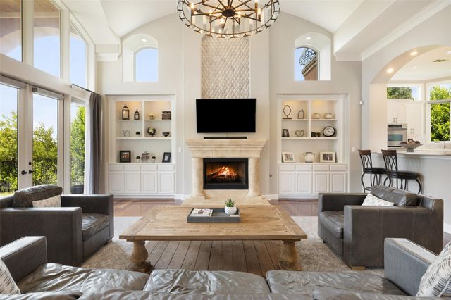 25616 Kahala Sunset CT, Spicewood, TX 78669