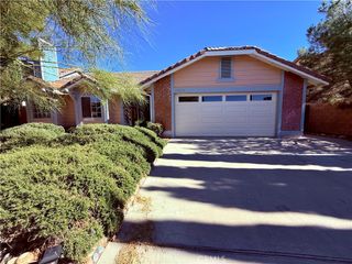 39330 Gainsborough, Palmdale, CA 93551