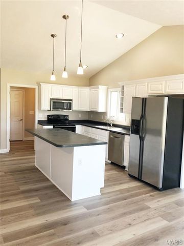 421 Trotter Drive, Hamel, IL 62046