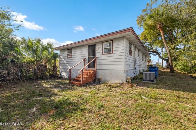 1332 N Palo Alto Avenue, Panama City, FL 32401