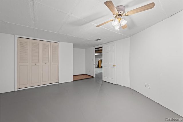 4051 Dickson Drive, Sterling Heights, MI 48310