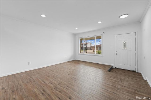 4051 Dickson Drive, Sterling Heights, MI 48310